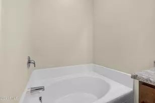 8222 W Wood Ln, Phoenix, AZ 85043 - Photo 34