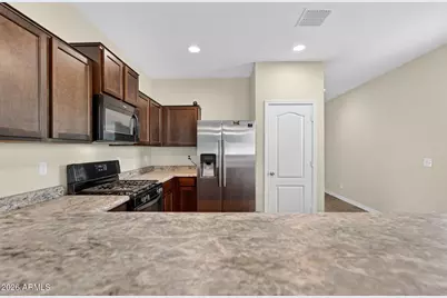 8222 W Wood Lane, Phoenix, AZ 85043 - Photo 12