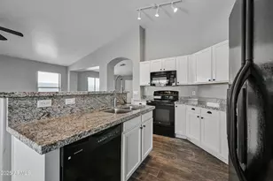 22830 N 24th St, Phoenix, AZ 85024 - Photo 8