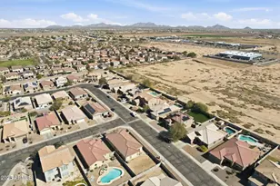 575 W Silver Reef Ct, Casa Grande, AZ 85122 - Photo 6