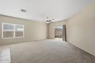 575 W Silver Reef Ct, Casa Grande, AZ 85122 - Photo 4