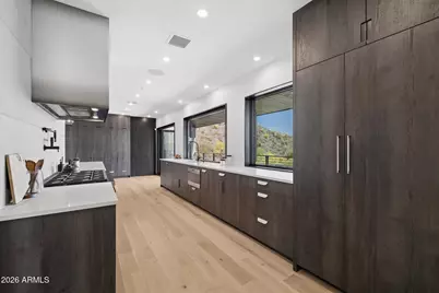 8200 N Charles Drive, Paradise Valley, AZ 85253 - Photo 12