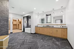 8200 N Charles Dr, Paradise Valley, AZ 85253 - Photo 30