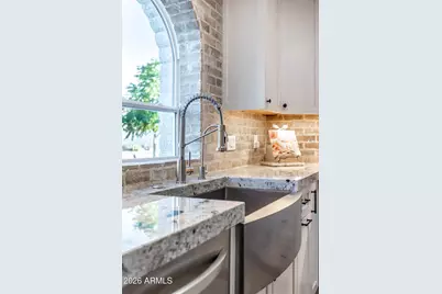9618 N 35th Place, Phoenix, AZ 85028 - Photo 8