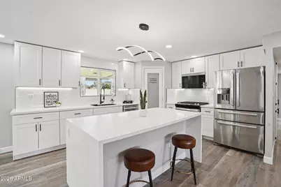 13241 N 15th Avenue, Phoenix, AZ 85029 - Photo 8