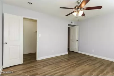 6102 S Parkside Drive, Tempe, AZ 85283 - Photo 4