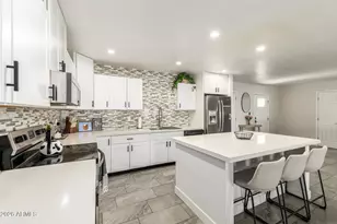 1006 W Anderson Dr, Phoenix, AZ 85023 - Photo 10