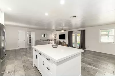 1006 W Anderson Drive, Phoenix, AZ 85023 - Photo 14