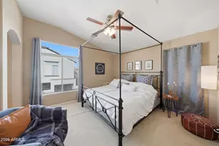 2725 E Mine Creek Rd, Phoenix, AZ 85024 - Photo 12