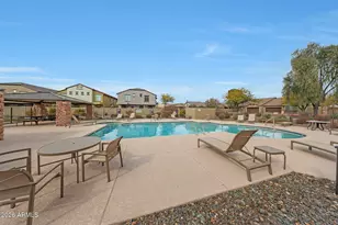 2725 E Mine Creek Rd, Phoenix, AZ 85024 - Photo 26
