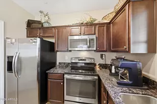 2725 E Mine Creek Rd, Phoenix, AZ 85024 - Photo 6