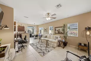 2725 E Mine Creek Rd, Phoenix, AZ 85024 - Photo 4