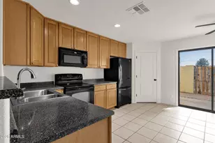 7801 N 44th Dr, Glendale, AZ 85301 - Photo 12