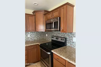 13455 W Canyon Creek Drive, Surprise, AZ 85374 - Photo 10