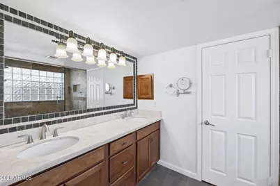 4319 E Lupine Avenue, Phoenix, AZ 85028 - Photo 24