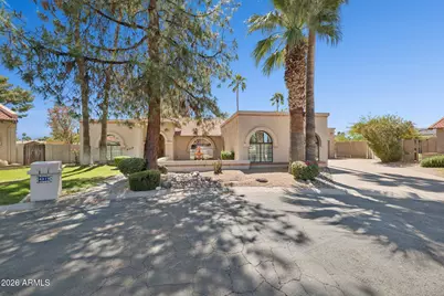 4319 E Lupine Avenue, Phoenix, AZ 85028 - Photo 1