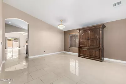 43427 W Courtney Drive, Maricopa, AZ 85138 - Photo 4