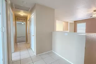 1042 S Clancy Cir, Mesa, AZ 85208 - Photo 4