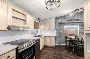 834 S Meridian Rd, Apache Junction, AZ 85120 - Photo 8