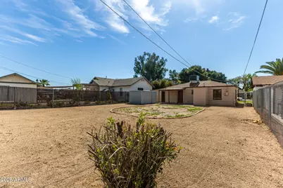 5838 W Gardenia Avenue, Glendale, AZ 85301 - Photo 24
