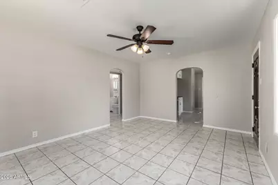 5838 W Gardenia Avenue, Glendale, AZ 85301 - Photo 10