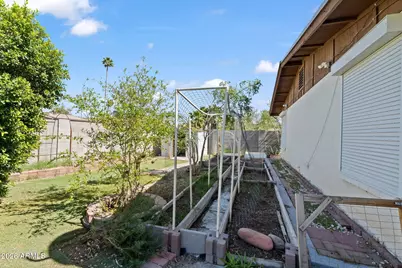 2762 W Jacinto Circle, Mesa, AZ 85202 - Photo 20