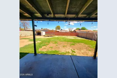 1817 N 46th Drive, Phoenix, AZ 85035 - Photo 12