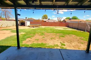 1817 N 46th Dr, Phoenix, AZ 85035 - Photo 12