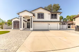 16236 N 51st St, Scottsdale, AZ 85254 - Photo 1