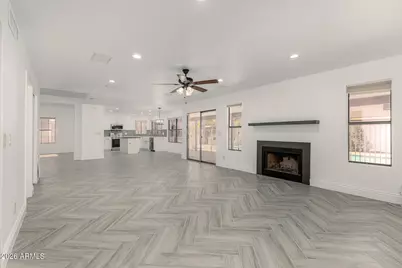 16236 N 51st Street, Scottsdale, AZ 85254 - Photo 8