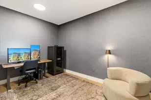 5000 N Camelback Rdg Dr, Scottsdale, AZ 85251 - Photo 26