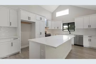 1960 E Krista Way, Tempe, AZ 85284 - Photo 12
