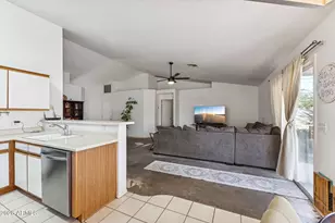 535 N Bailey Cir, Mesa, AZ 85207 - Photo 8