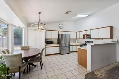 535 N Bailey Circle, Mesa, AZ 85207 - Photo 4