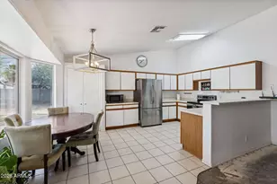 535 N Bailey Cir, Mesa, AZ 85207 - Photo 4