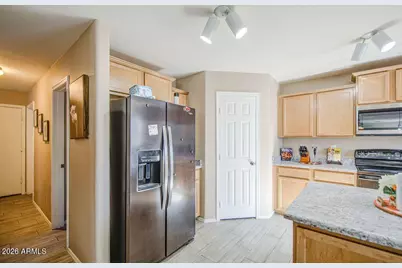 43269 W Blazen Trail, Maricopa, AZ 85138 - Photo 12