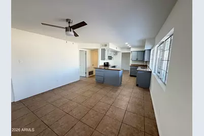 7602 W College Drive, Phoenix, AZ 85033 - Photo 4