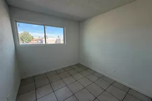 7602 W College Dr, Phoenix, AZ 85033 - Photo 10