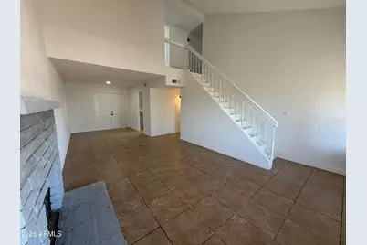 7602 W College Drive, Phoenix, AZ 85033 - Photo 2