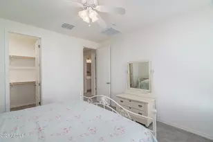 1963 W Desert Hollow Dr, Phoenix, AZ 85085 - Photo 22