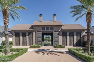 1963 W Desert Hollow Dr, Phoenix, AZ 85085 - Photo 34