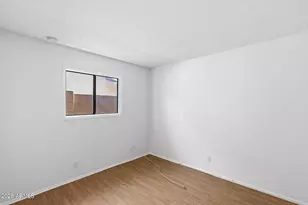 4955 W Golden Ln, Glendale, AZ 85302 - Photo 18