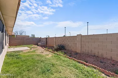 4955 W Golden Lane, Glendale, AZ 85302 - Photo 28
