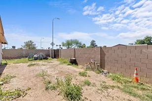 4955 W Golden Ln, Glendale, AZ 85302 - Photo 34