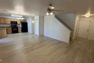 41716 W Sunland Dr, Maricopa, AZ 85138 - Photo 2