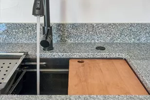 4806 W Rose Ln, Glendale, AZ 85301 - Photo 10