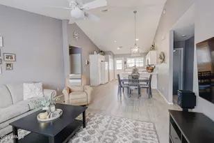 860 N McQueen Rd, Chandler, AZ 85225 - Photo 4