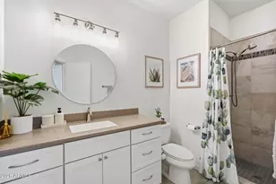 4302 E Acoma Dr, Phoenix, AZ 85032 - Photo 32