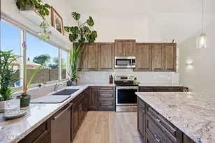 4302 E Acoma Dr, Phoenix, AZ 85032 - Photo 4