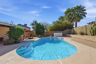 4302 E Acoma Dr, Phoenix, AZ 85032 - Photo 14